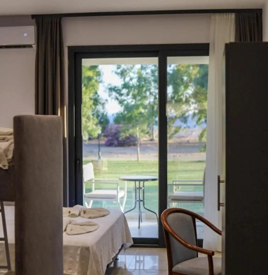 Sithonia Palace Apartments Ormilia